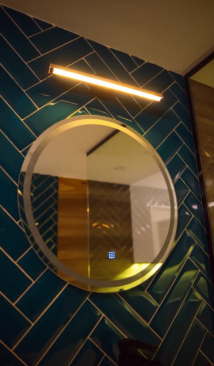 Espejo para baño redondo de 60 cm con Luz led + Encendido Tactil Touch + 1 Franja Esmerilada - Imagen 3